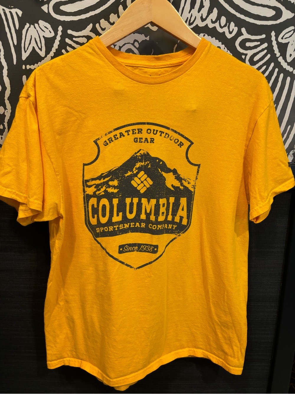 Columbia Men’s Yellow Graphic Outdoor Logo Tee
